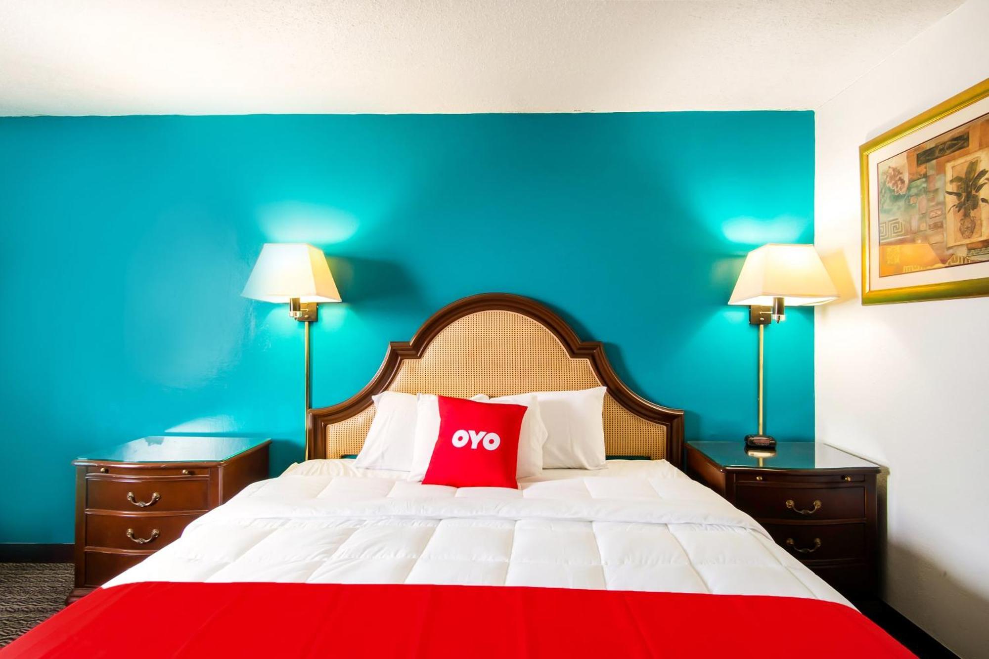 Oyo Hotel Hutchinson West 4Th Ave Eksteriør bilde