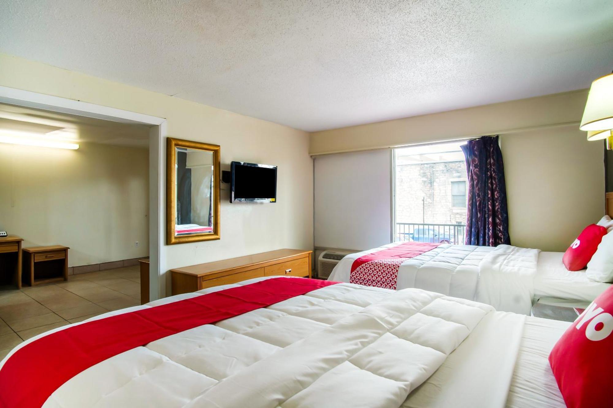 Oyo Hotel Hutchinson West 4Th Ave Eksteriør bilde